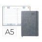 Agenda encuadernada liderpapel mykonos 15x21 cm 2023 dia pagina papel 70 gr piel antigua con gomilla gris